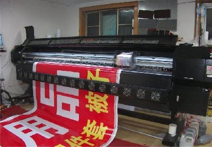 西平喷绘广告分辨率是多少？